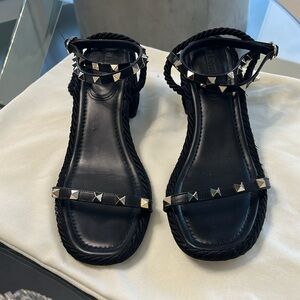 Authentic Valentino healed sandal